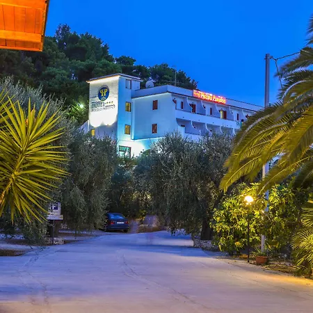 Hotell Piccolo Paradiso 3*