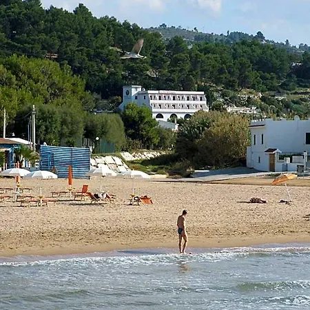 Piccolo Paradiso מלון 3*
