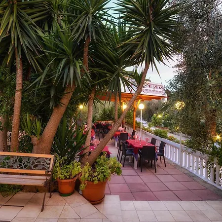 Piccolo Paradiso Otel